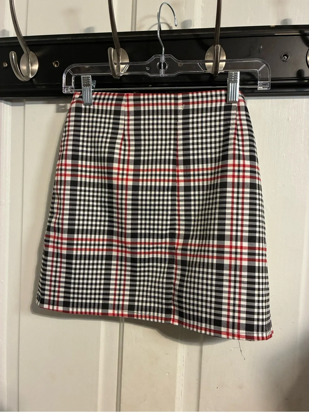 Plaid Mini Skirt with Front Zip - red/black